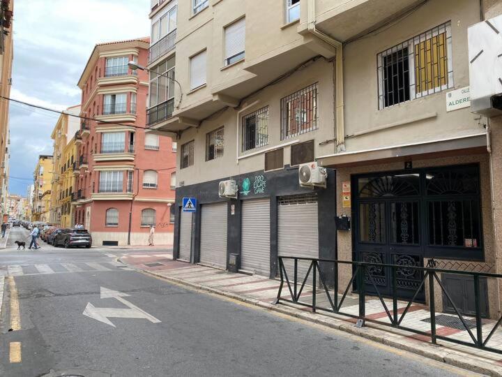 En El Centro Amplio Y Confortable * Malaga