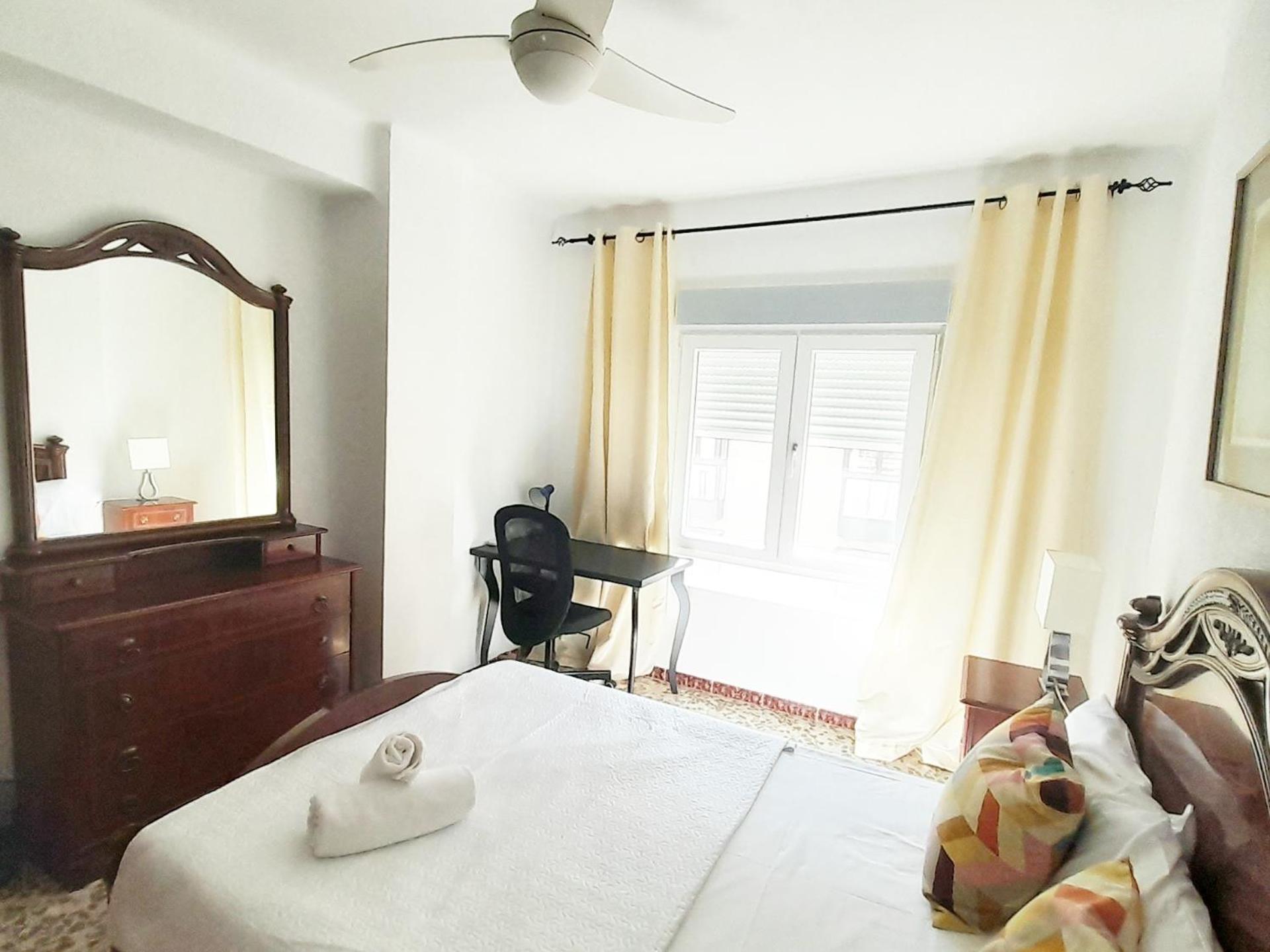 Apartament En El Centro Amplio Y Confortable Malaga