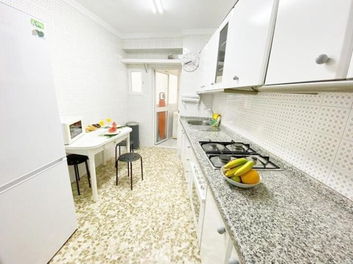 Apartament En El Centro Amplio Y Confortable *