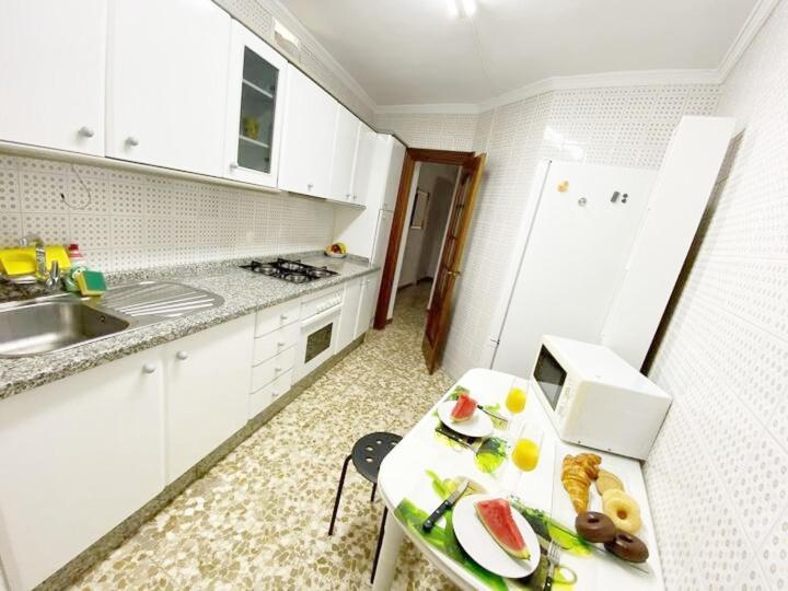 En El Centro Amplio Y Confortable Apartment