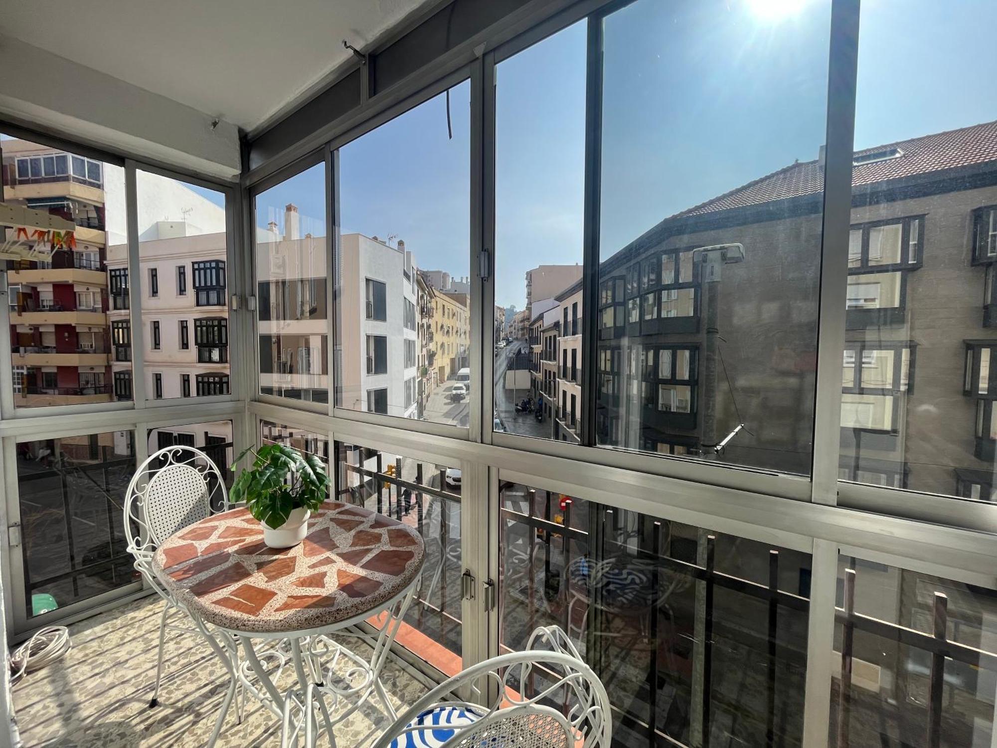 Apartment En El Centro Amplio Y Confortable Málaga